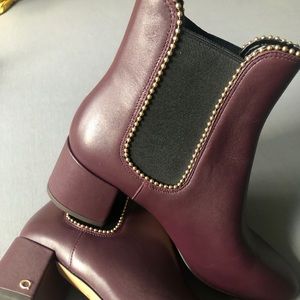Coach boots size 8. Brand NEW.